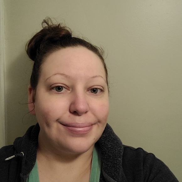 Meet your Posher, Danielle - Picture 1 of 1